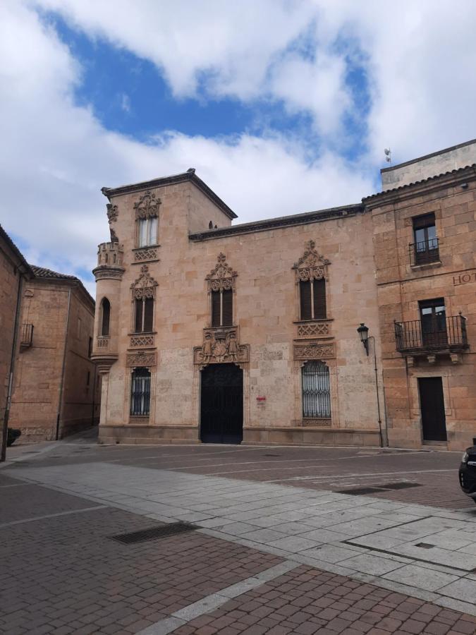 Plaza San Salvador Apartment Ciudad Rodrigo Luaran gambar